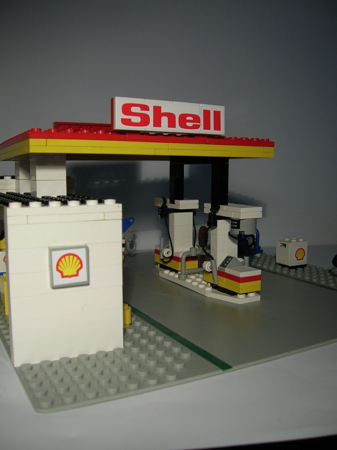 Shell Service Station