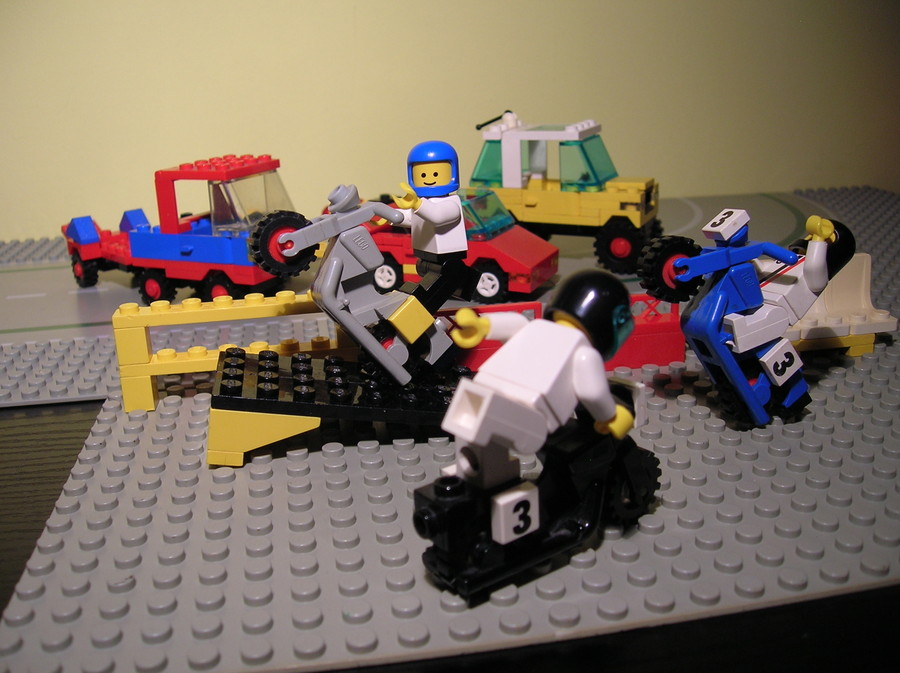 Extreme Trial bikers