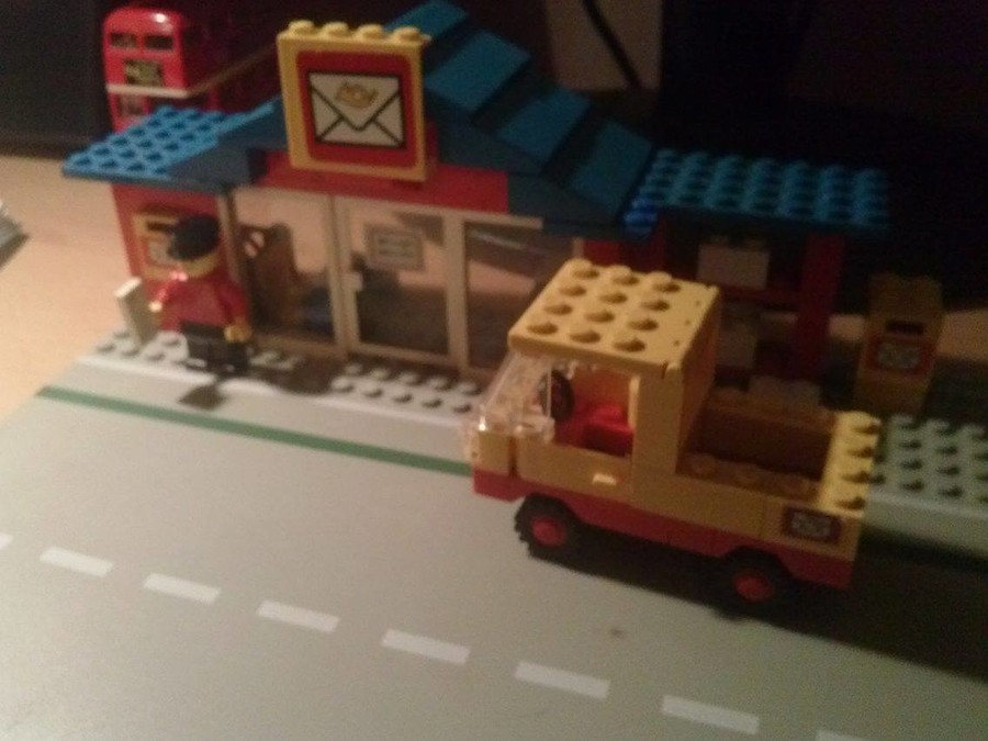 6362 Legoland Post