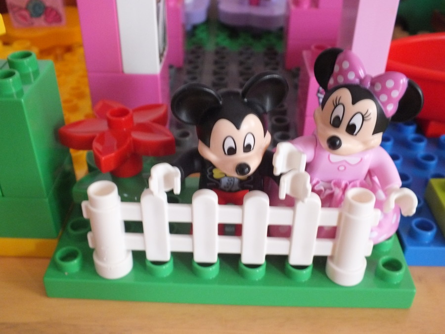 Mickey és Minnie esküvője