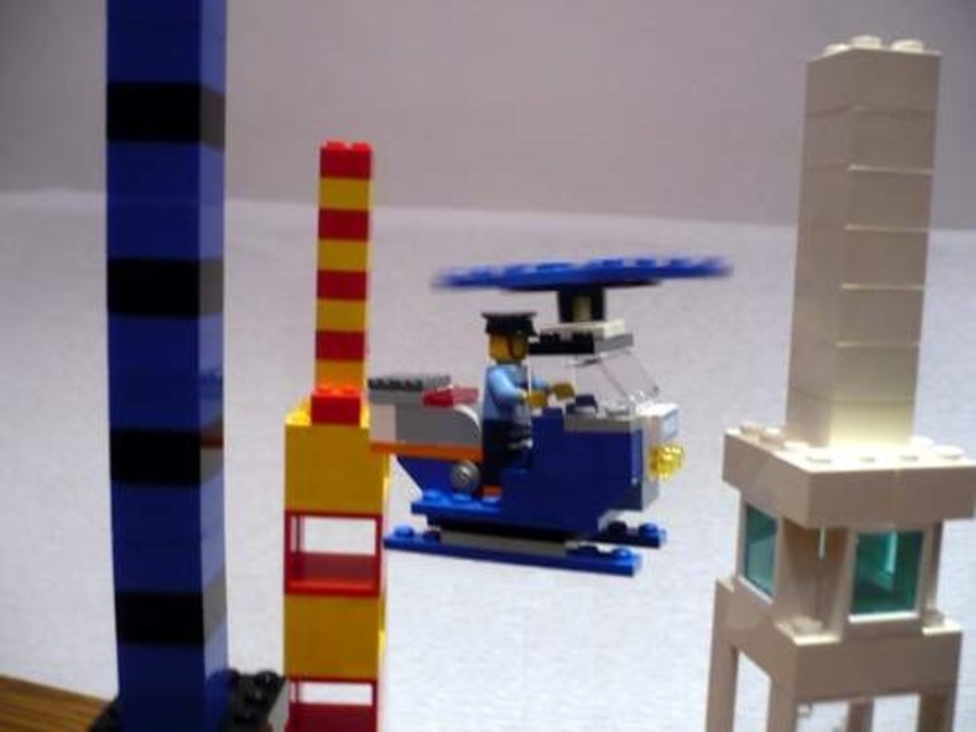 Maxifig és a helikopter