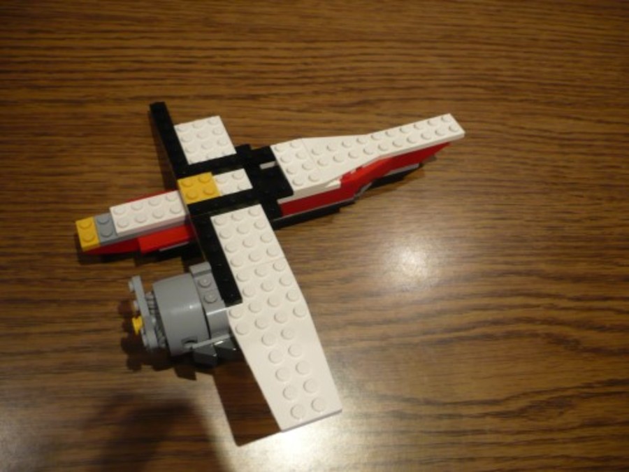 Propeller kalandok 1. Kétmotoros repülő