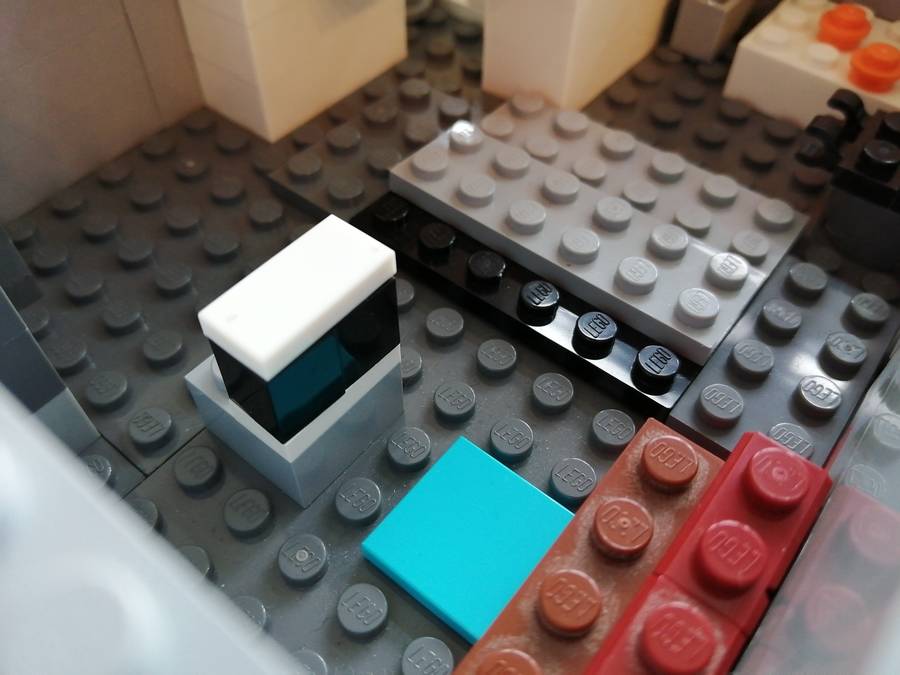 Microscale lakás