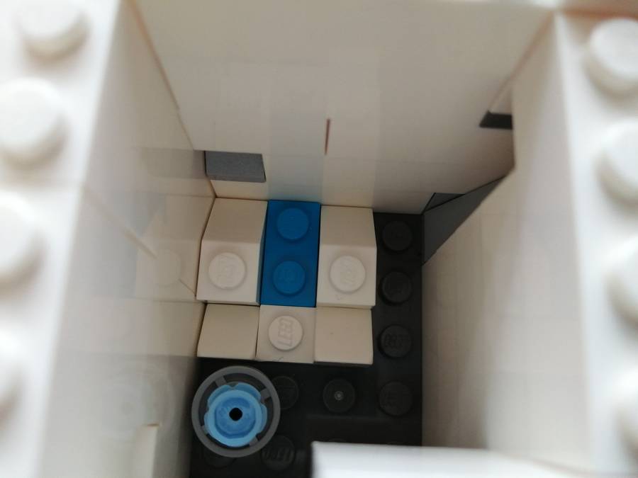 Microscale lakás
