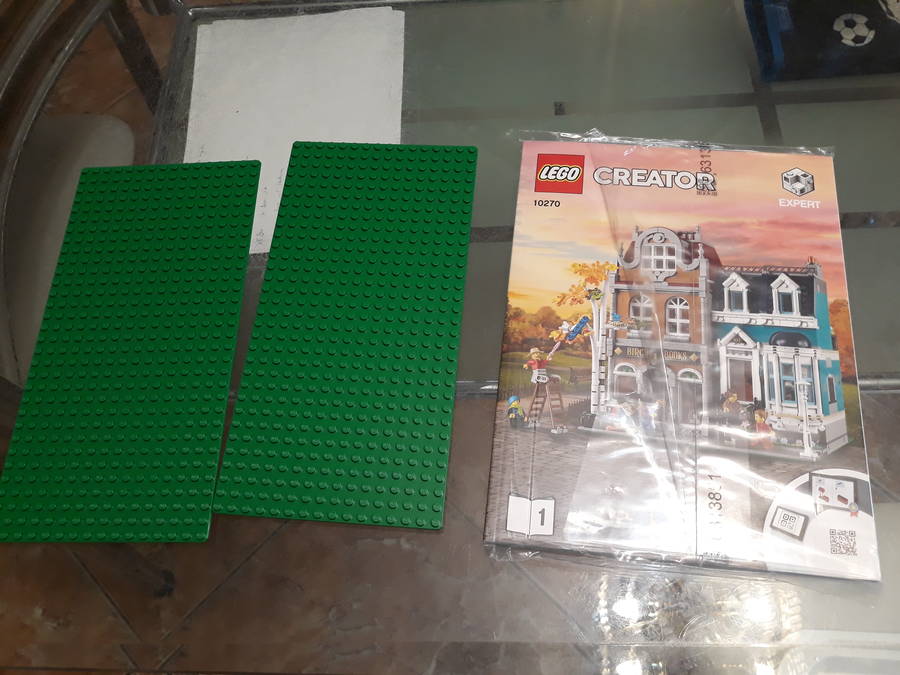 Lego könyvesbolt