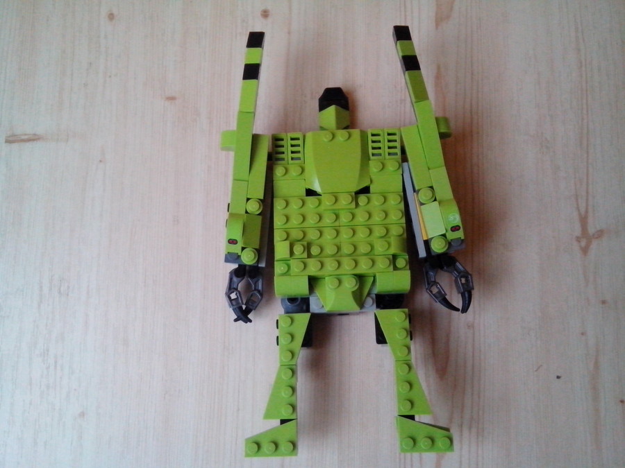 RoboTomi