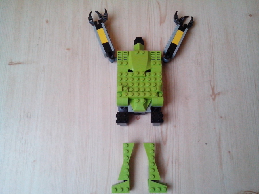 RoboTomi