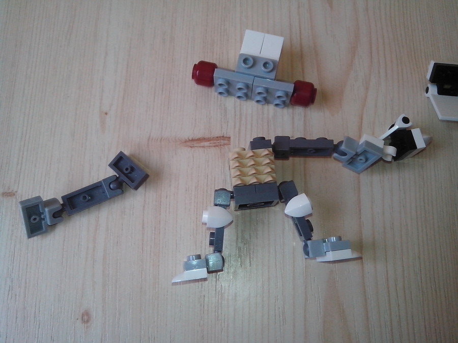 Robot szörnyi KBM