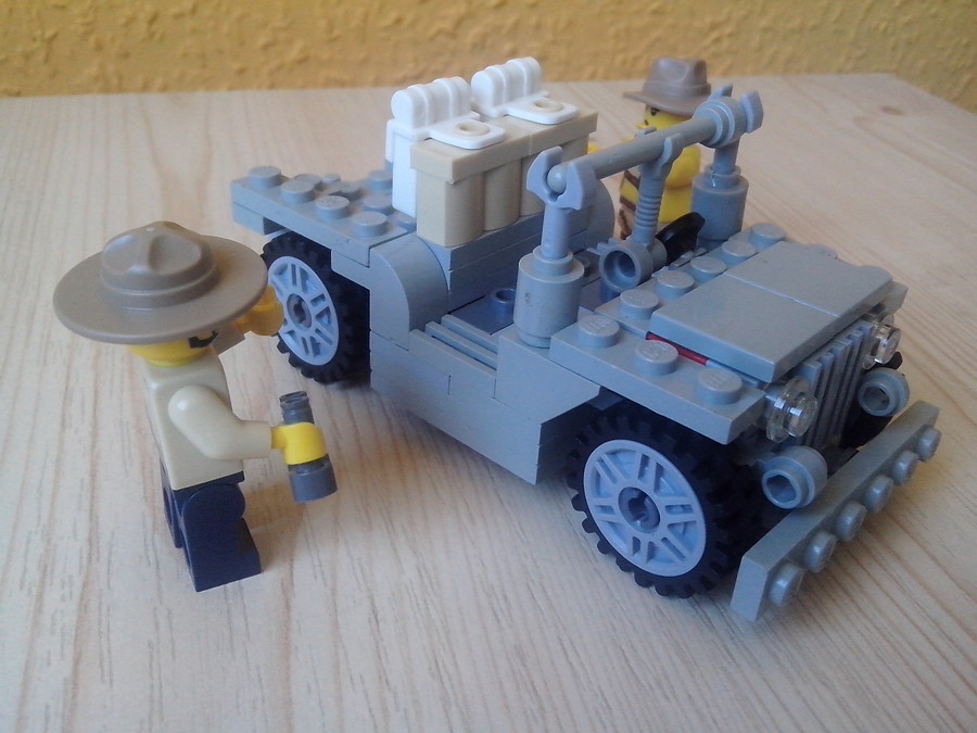 Szafari jeep