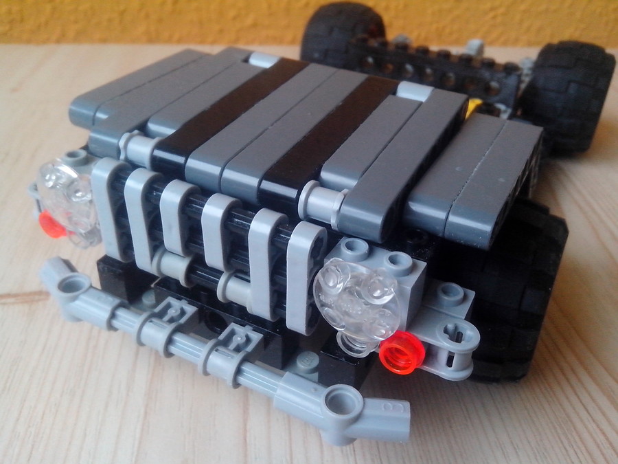 Technic Hummer