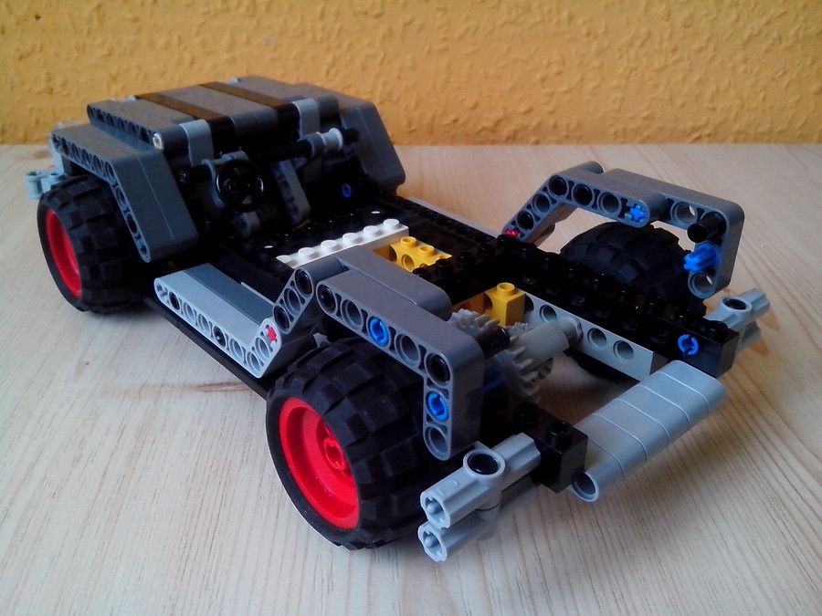 Technic Hummer