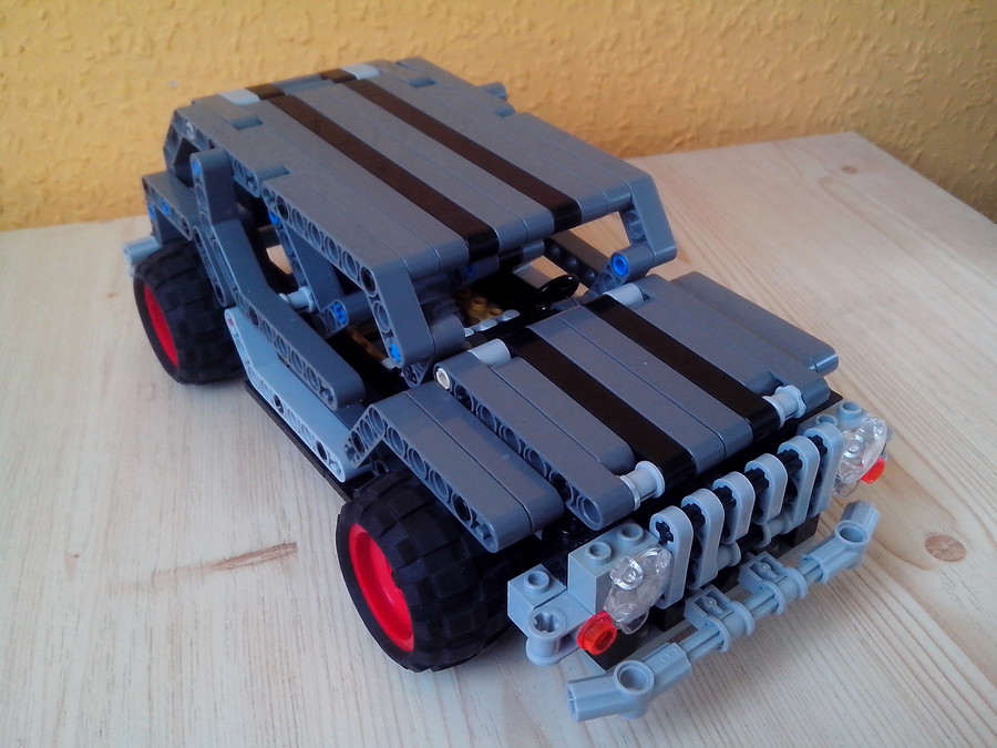 Technic Hummer
