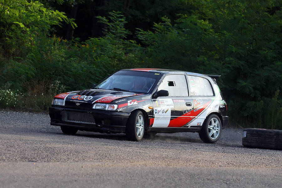 Nissan Sunny GTi