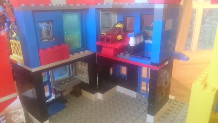 Egyedi corner deli