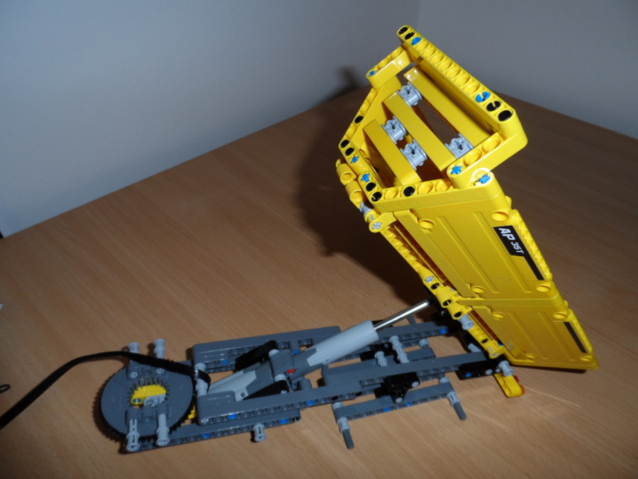 Hauler (8264-1)