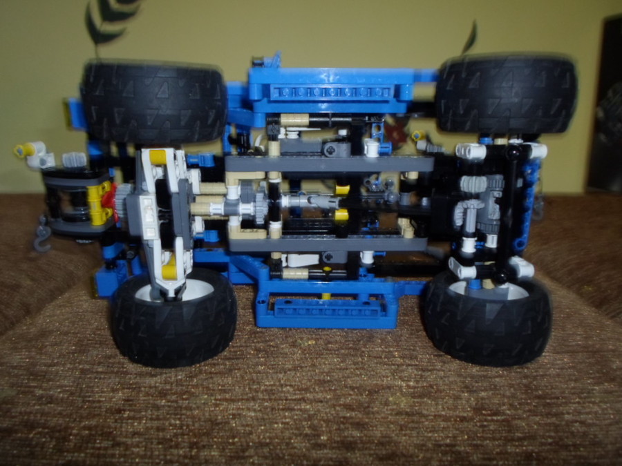 8435 Technic 4WD
