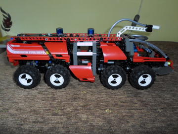 8454 Technic Mentőkamion