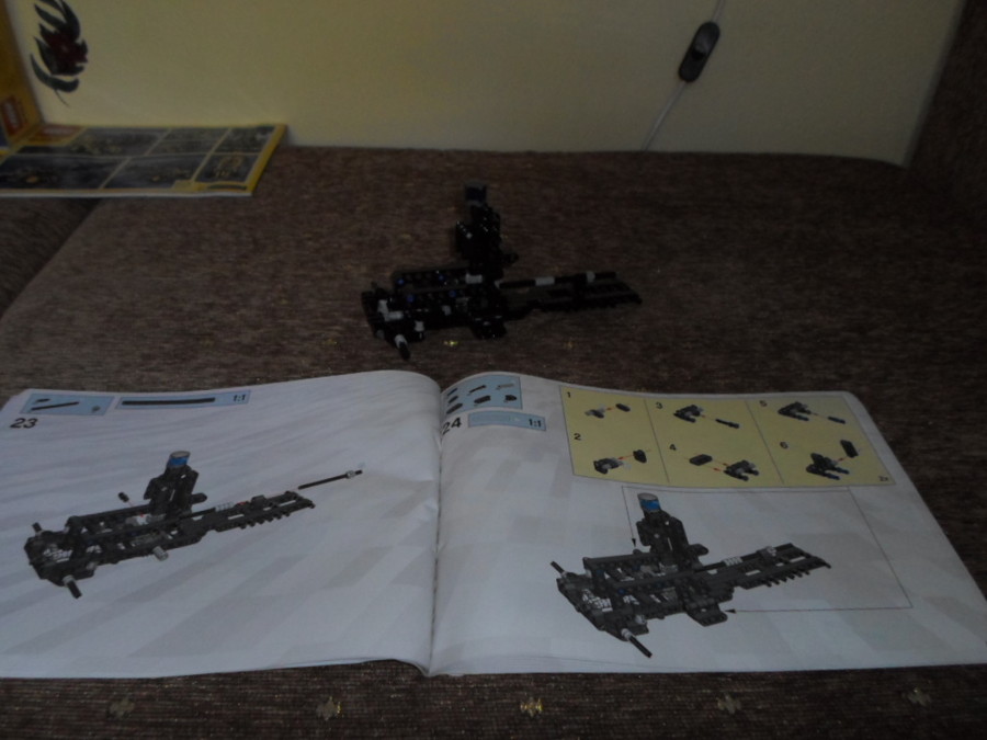 8454 Technic Mentőkamion