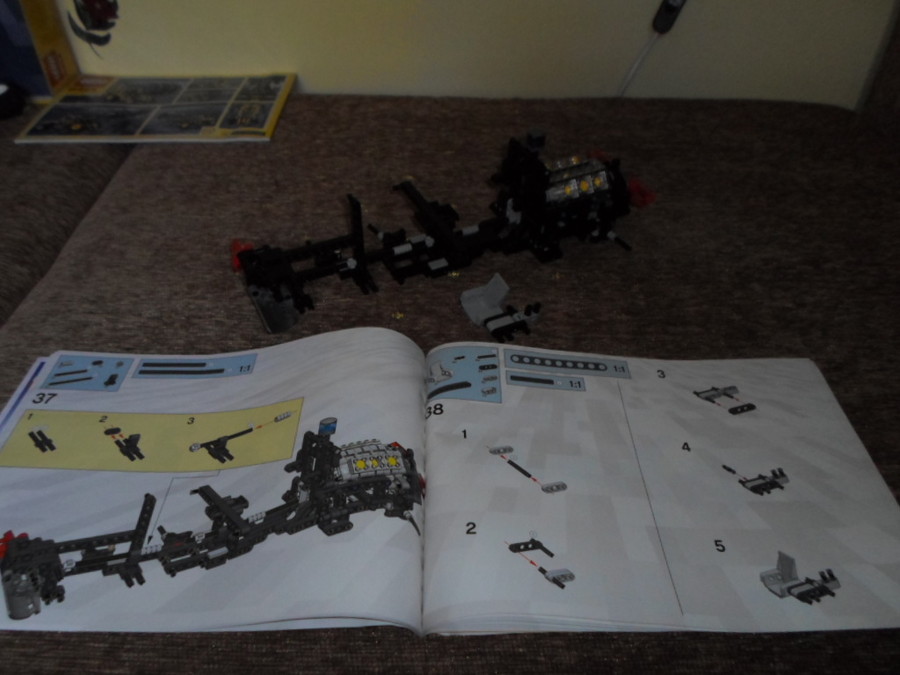 8454 Technic Mentőkamion