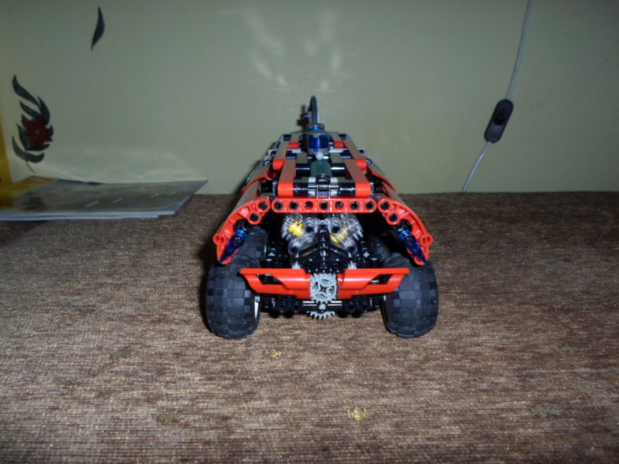 8454 Technic Mentőkamion