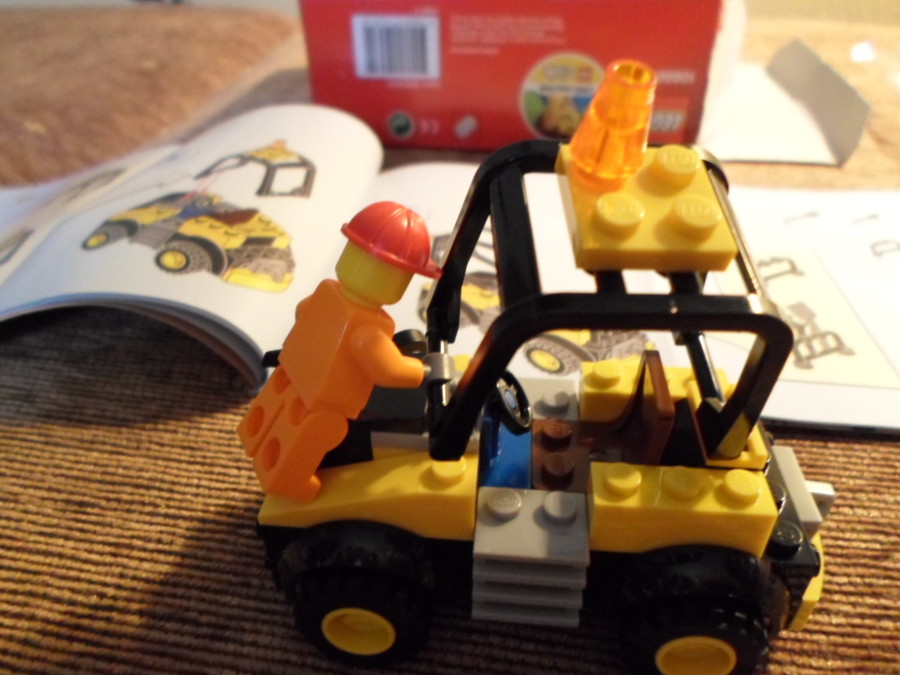 10666 Juniors Munkagép