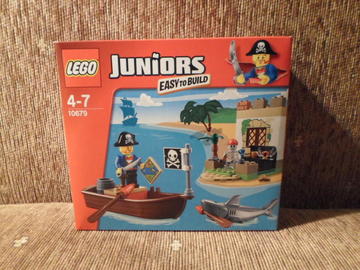 10679 Pirate Treasure Hunt