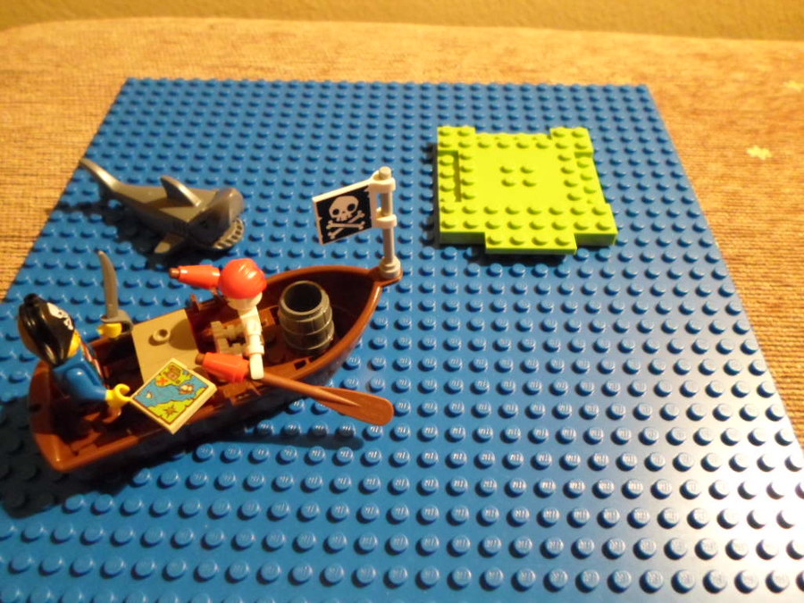 10679 Pirate Treasure Hunt