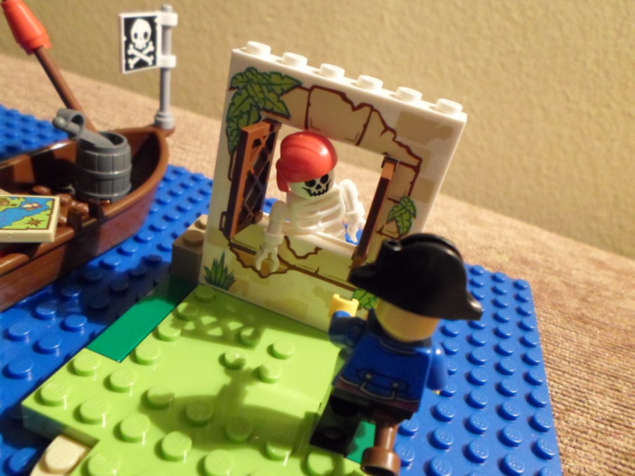 10679 Pirate Treasure Hunt