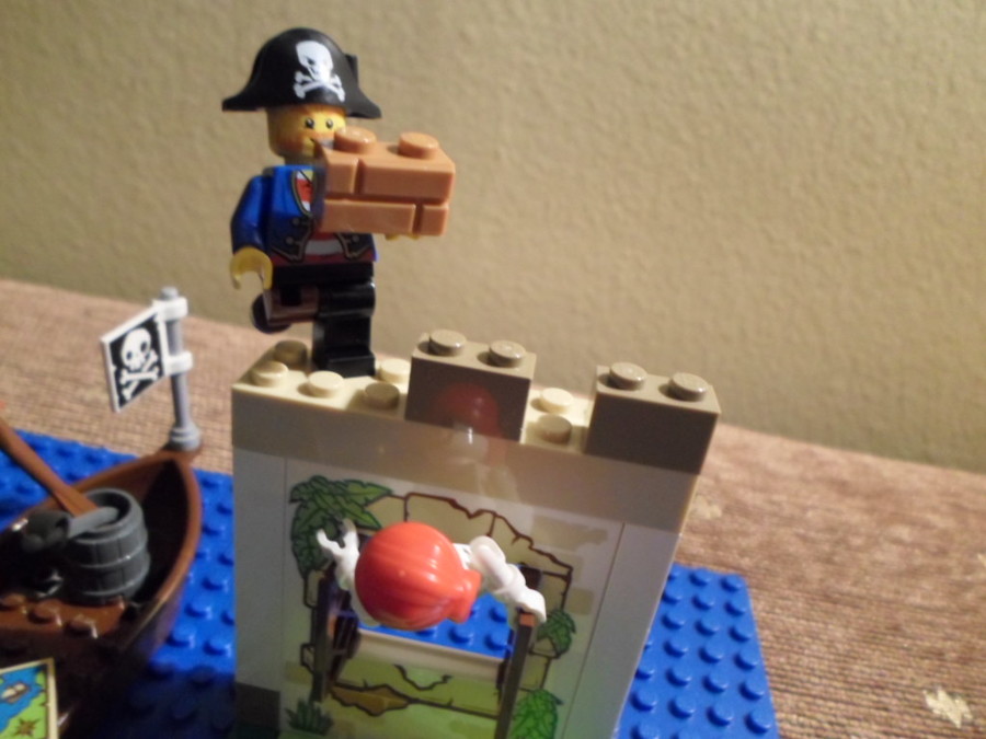 10679 Pirate Treasure Hunt