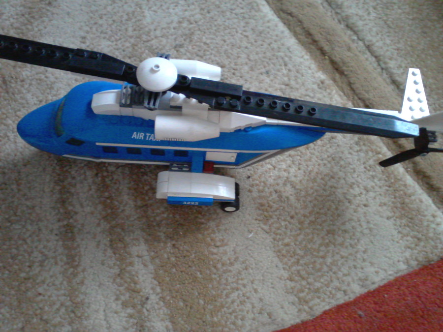 Lego Helikopter és (limuzin --> ez majd a továbbiakban)