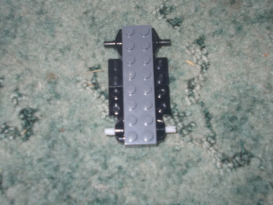 Fél automata rendőr járgány