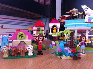 Lego Friends lovak és kutyák :)