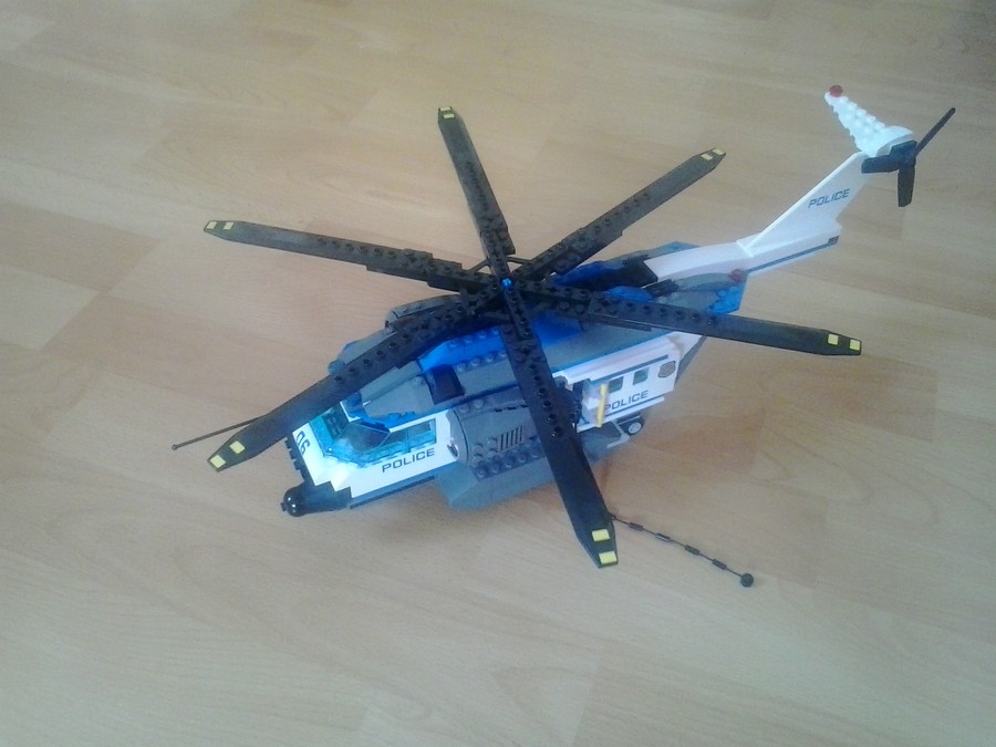 Helikopteres megfigyelés