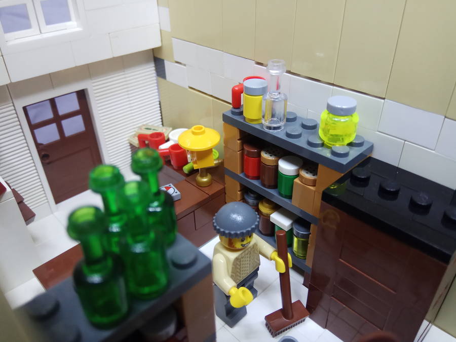 Fegyverbolt és vegyeskereskedés
