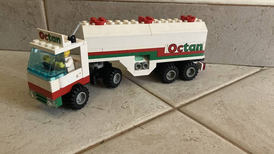 Tartálykocsi a 90-es évekből