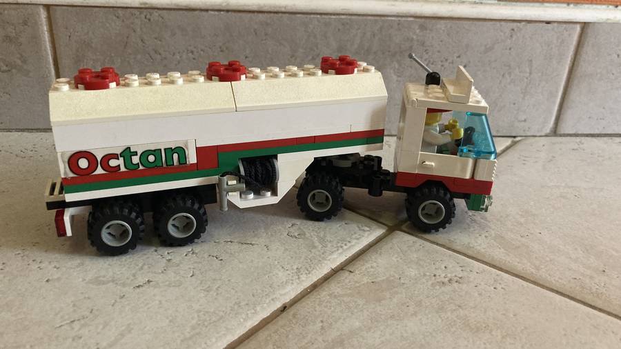 Tartálykocsi a 90-es évekből