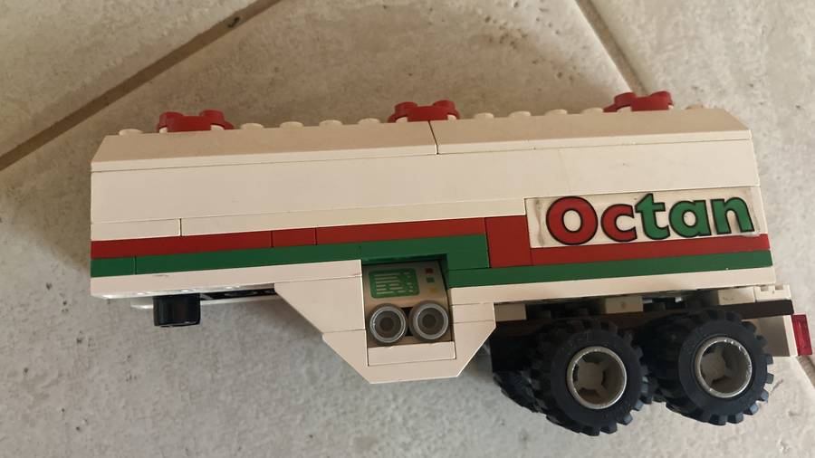 Tartálykocsi a 90-es évekből