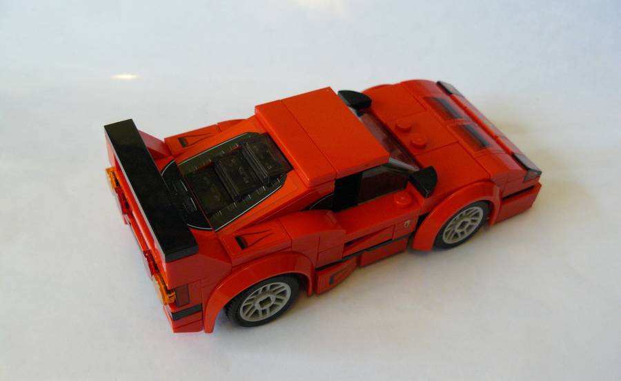 Ferrari F40 City size
