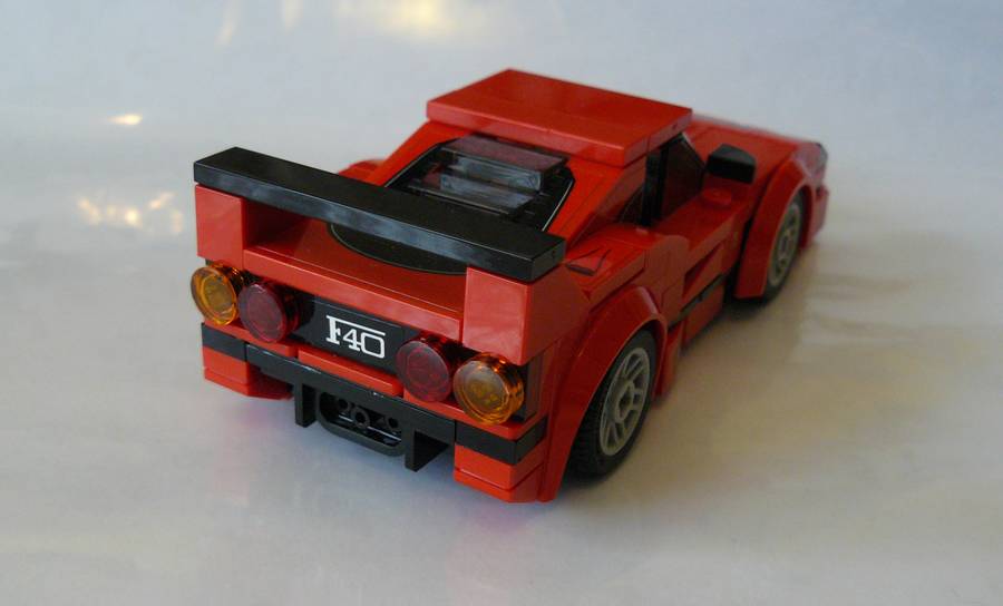Ferrari F40 City size