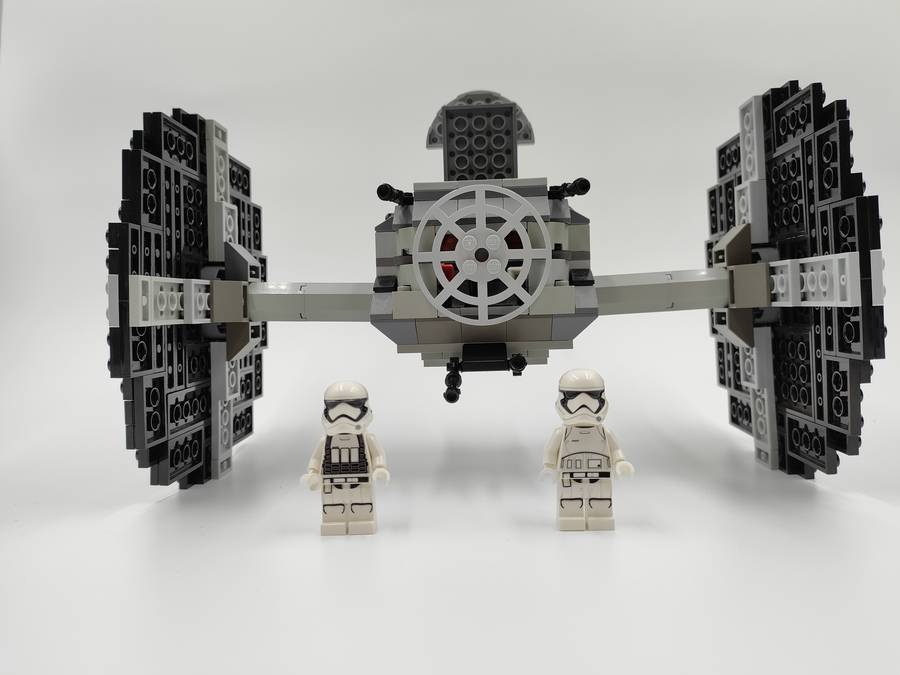 Tie fighter