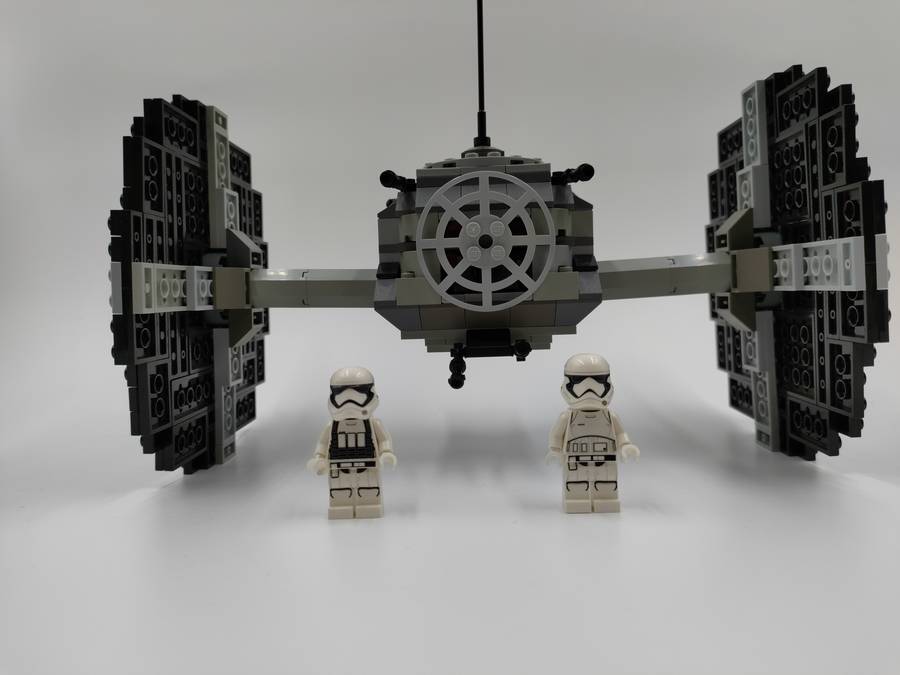 Tie fighter
