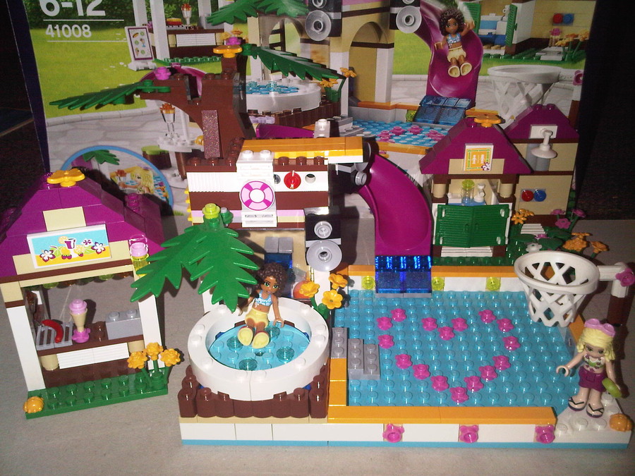 Friends, Heartlake City uszoda