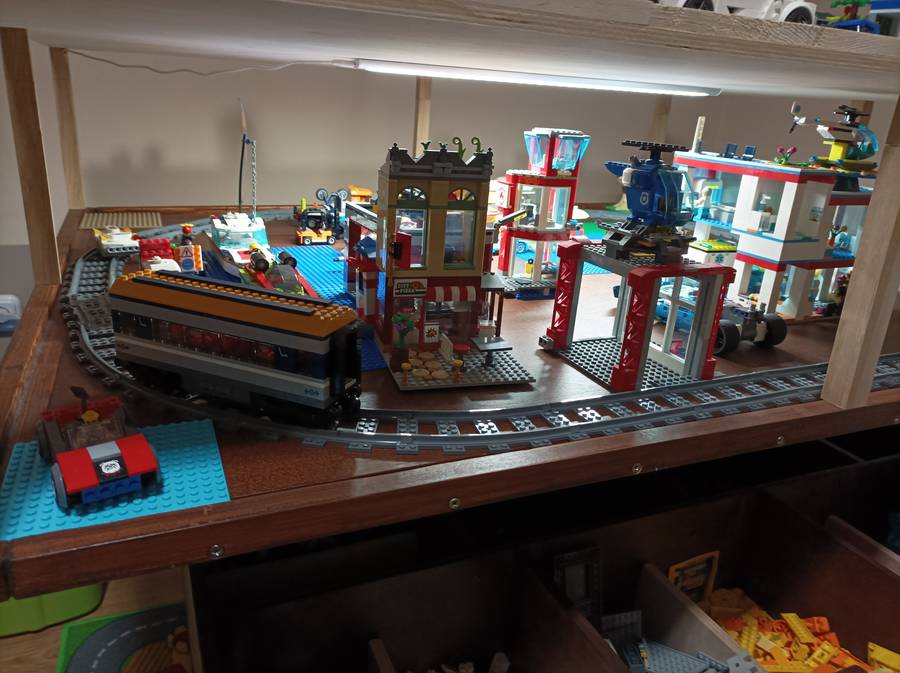 Lego City