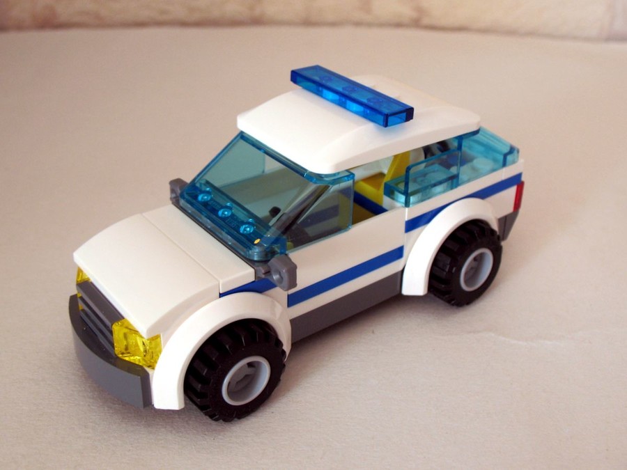 LEGO 60047 – Police Station