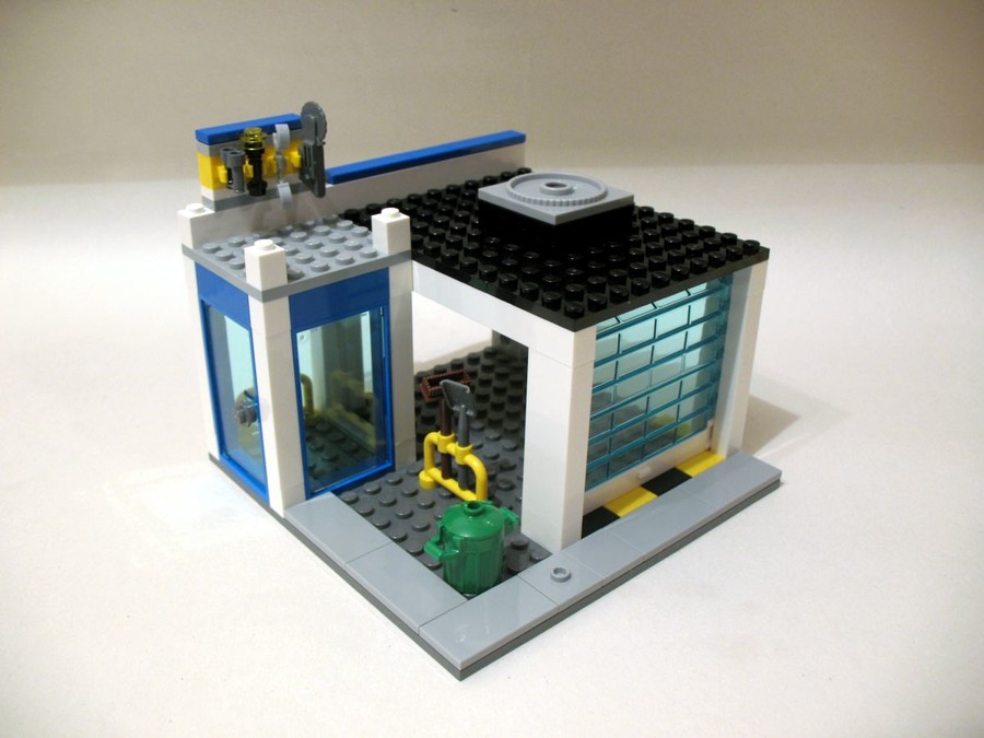 LEGO 60047 – Police Station