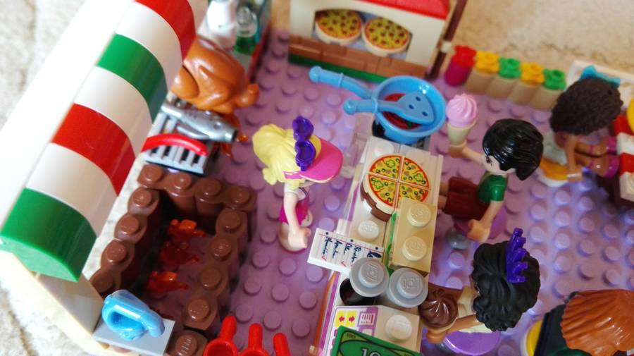 Lego Belvárosi grillterasz