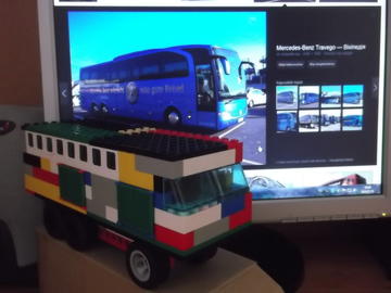 Mercedes Benz Travego