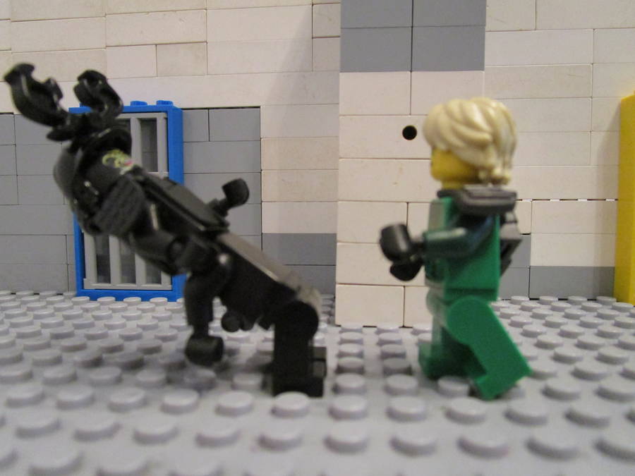 Lloyd vs Garmadon