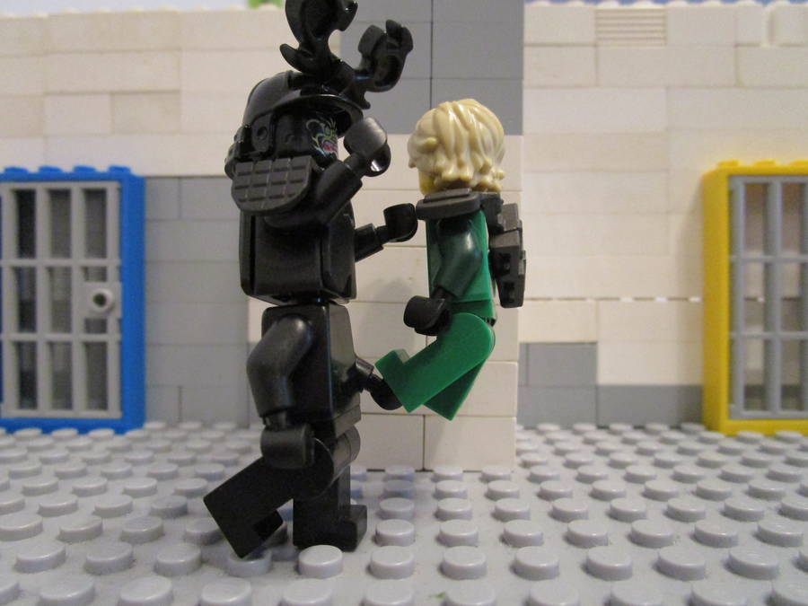 Lloyd vs Garmadon