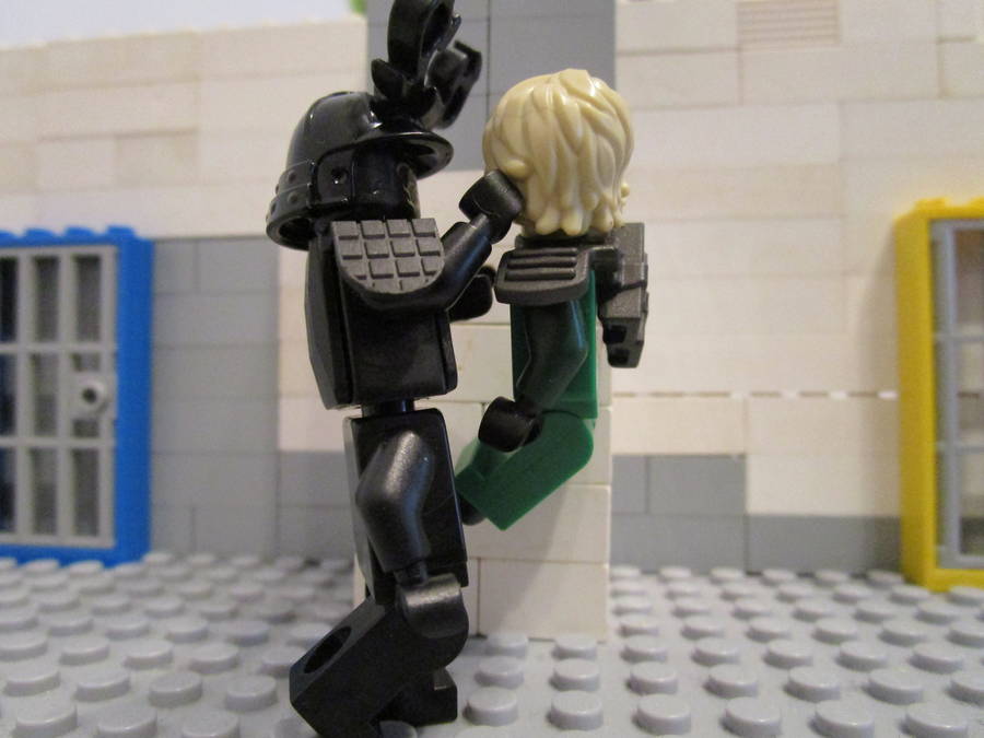 Lloyd vs Garmadon